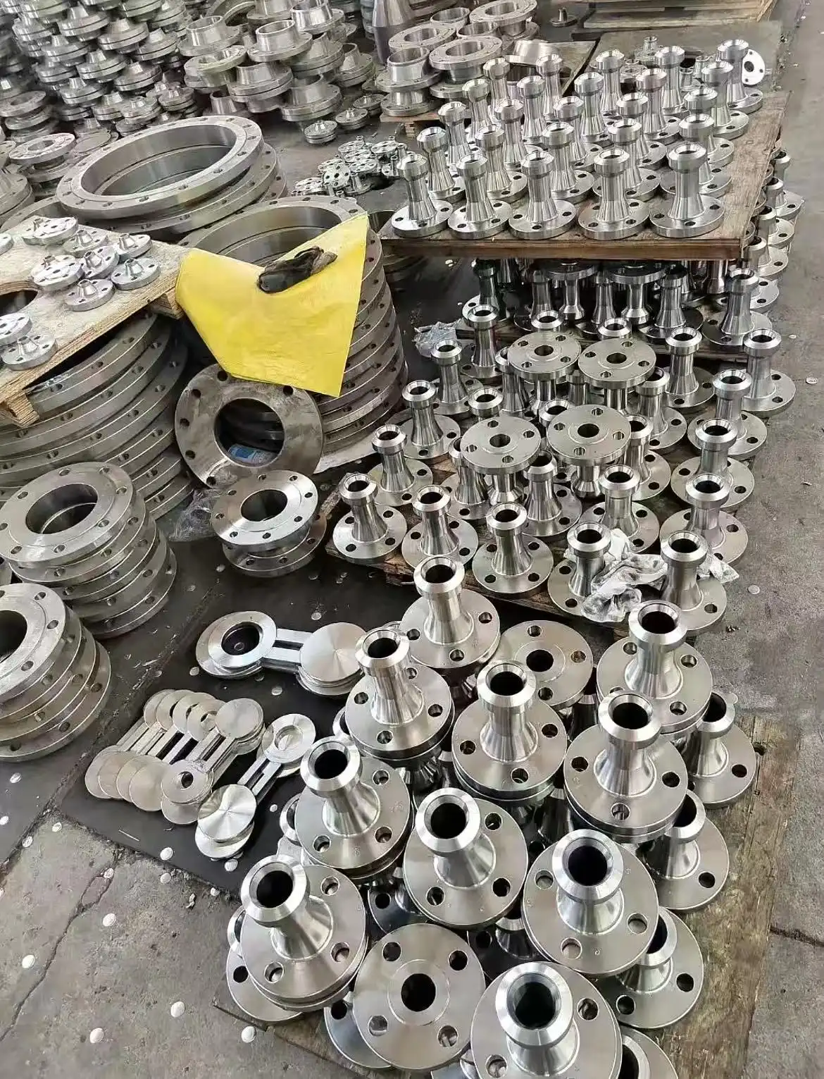 Forged steel flanges Forged steel flanges