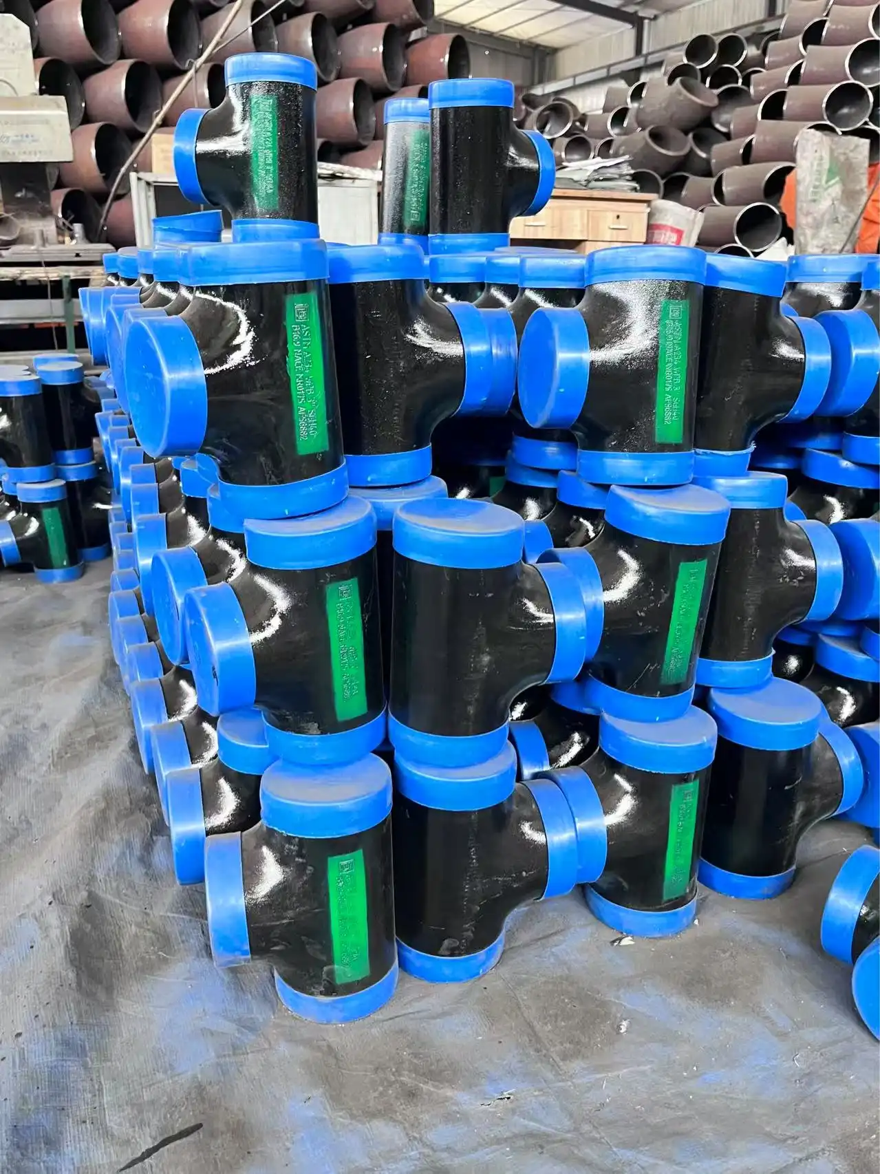 High pressure pipe tees