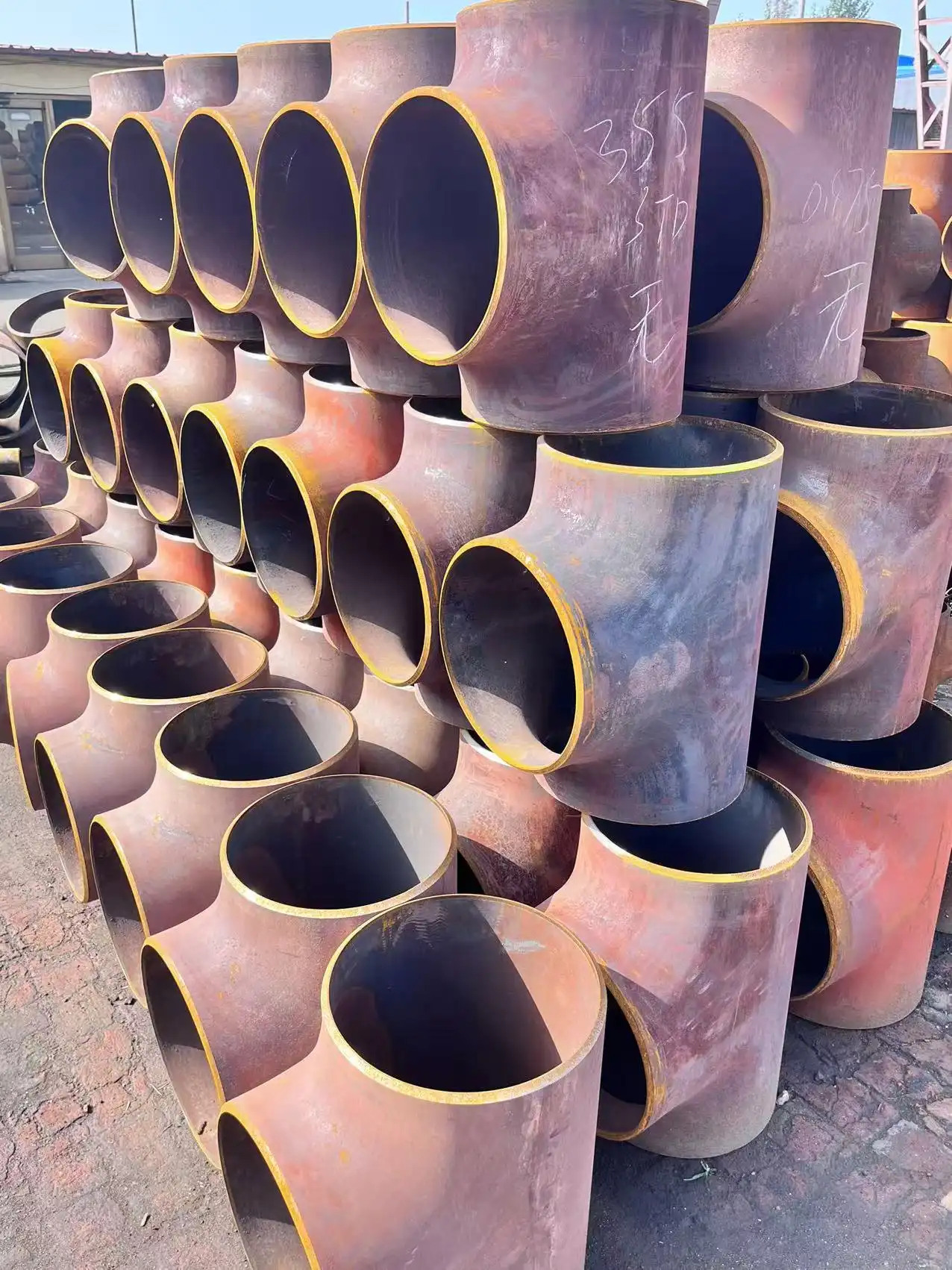 Sch 40 pipe tee Sch 40 pipe tee