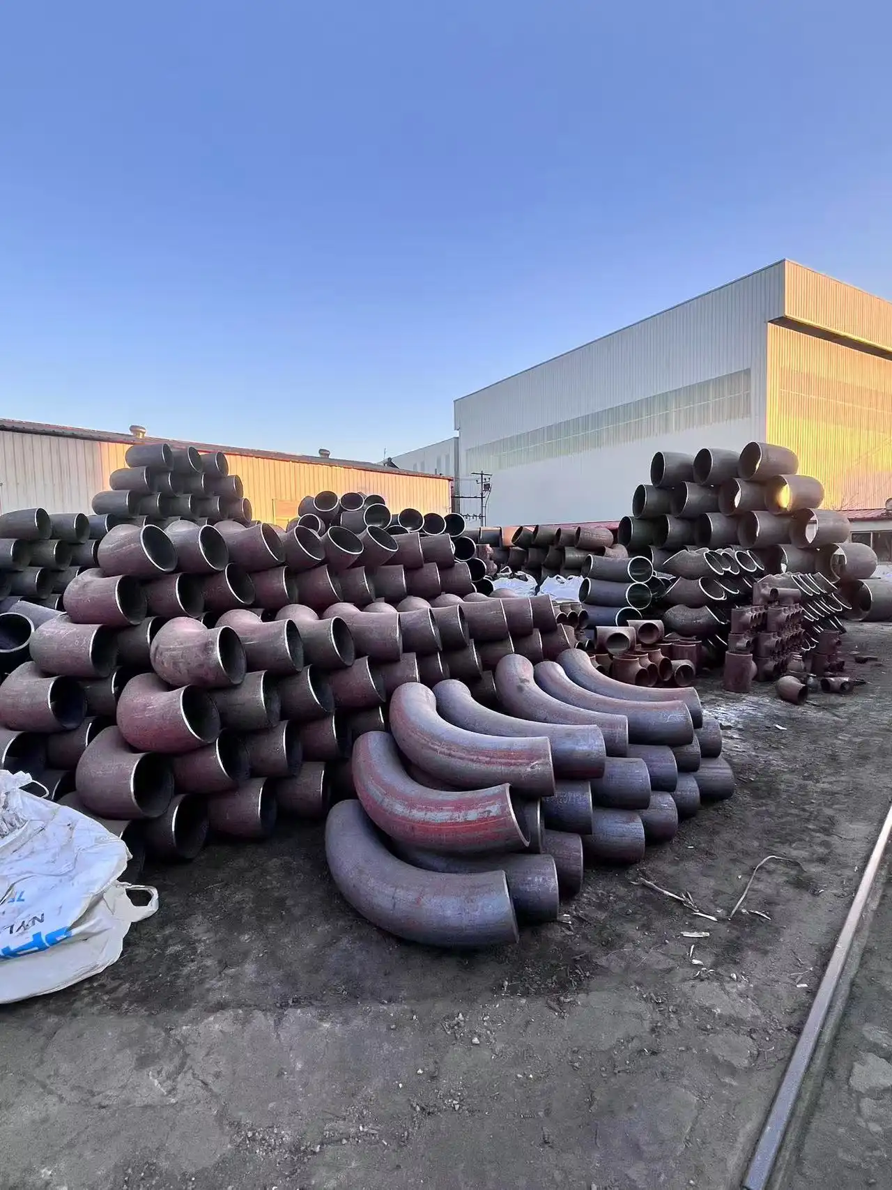 Cost Comparison: Seamless vs Welded Carbon Steel Elbows