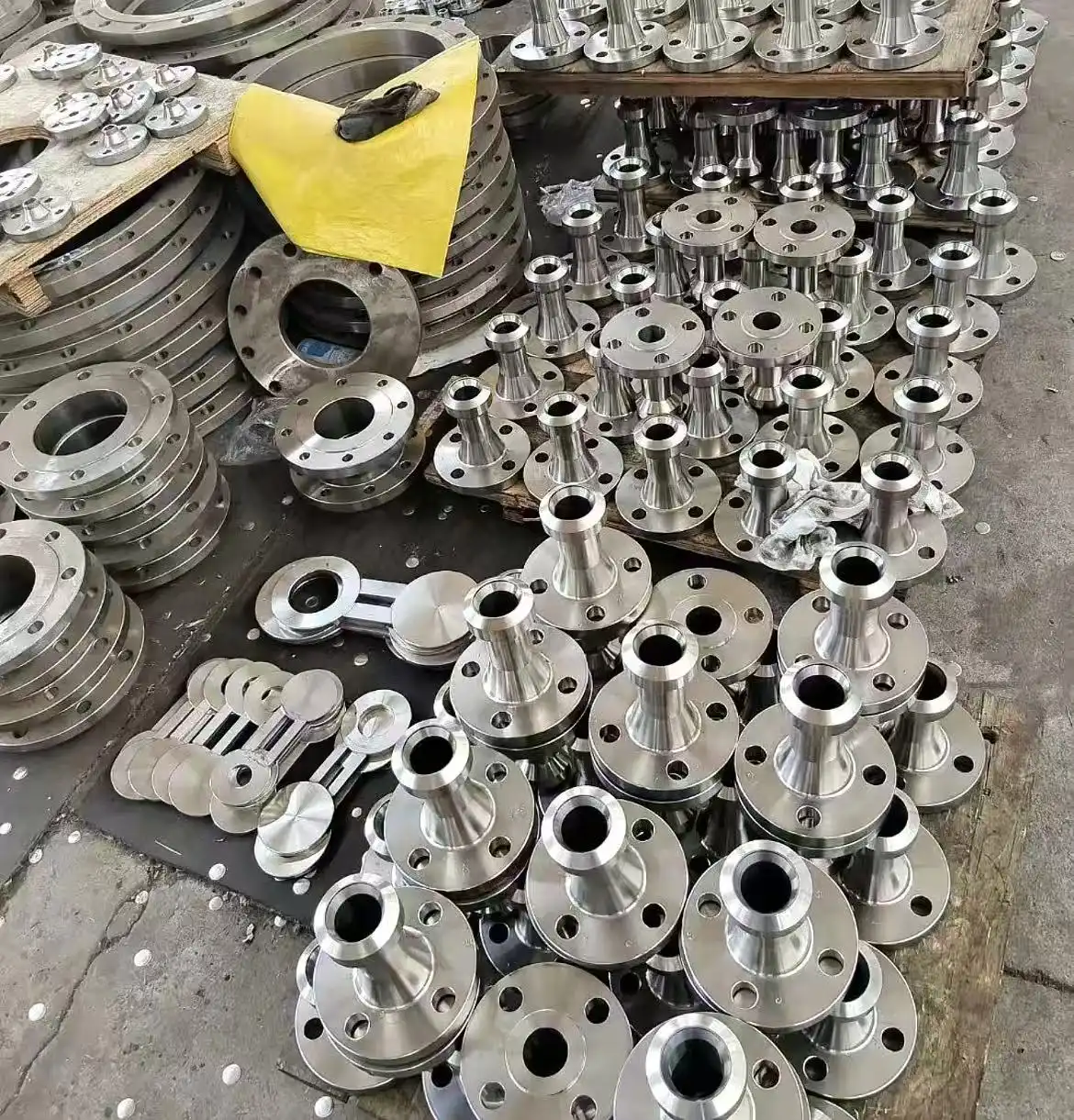 Why Flange Dimensions Must Follow International Standards?