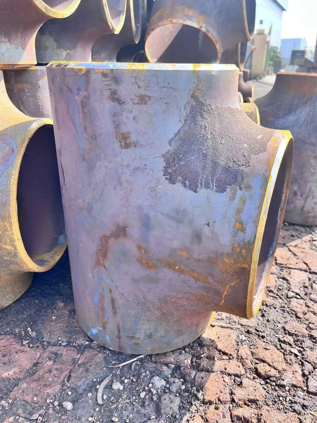 The Lifespan of ASTM A234 Pipe Tees in Harsh Environments