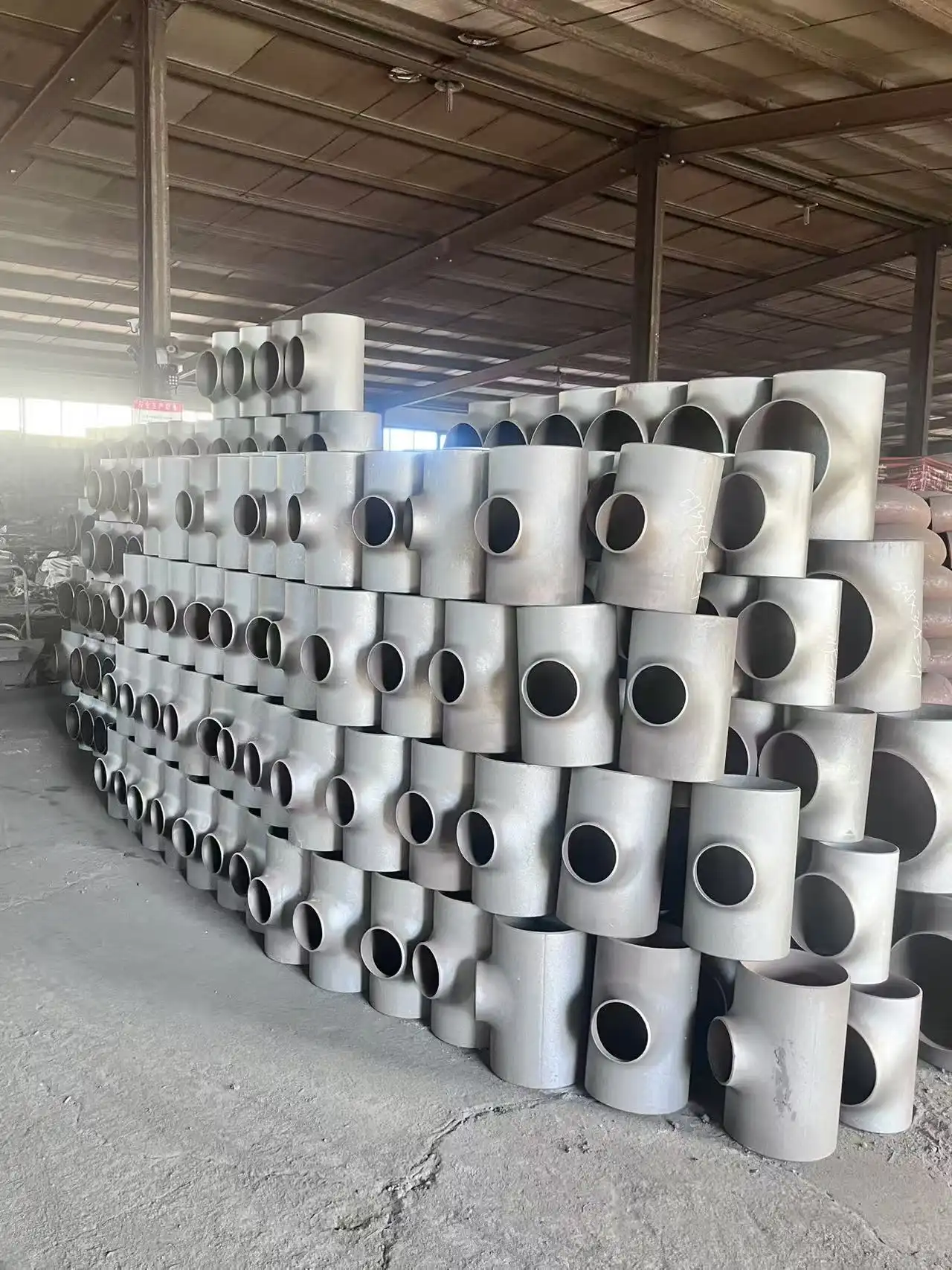 Why European Gas Companies Rely on China for Butt Weld Tees?